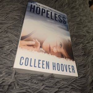 Hopeless- Colleen Hoover
